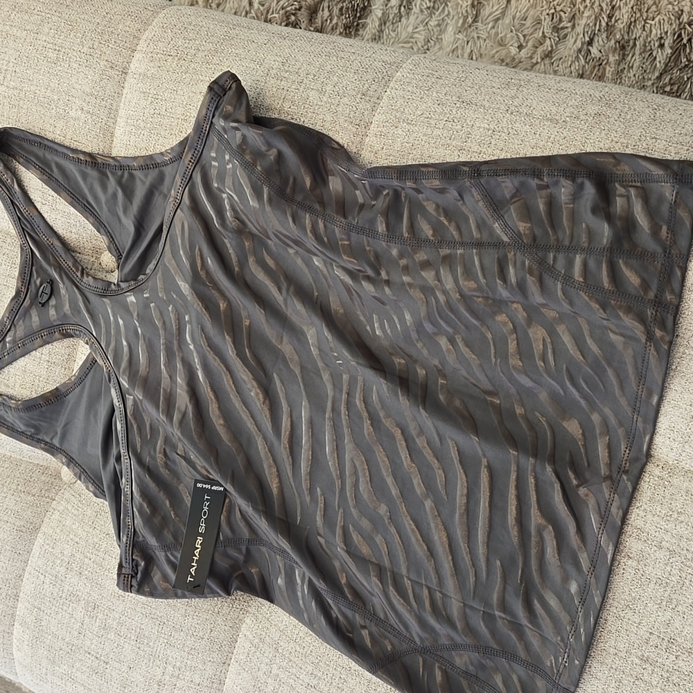 NWT Tahari Activewear Tanktops (2) - Picture 5 of 12
